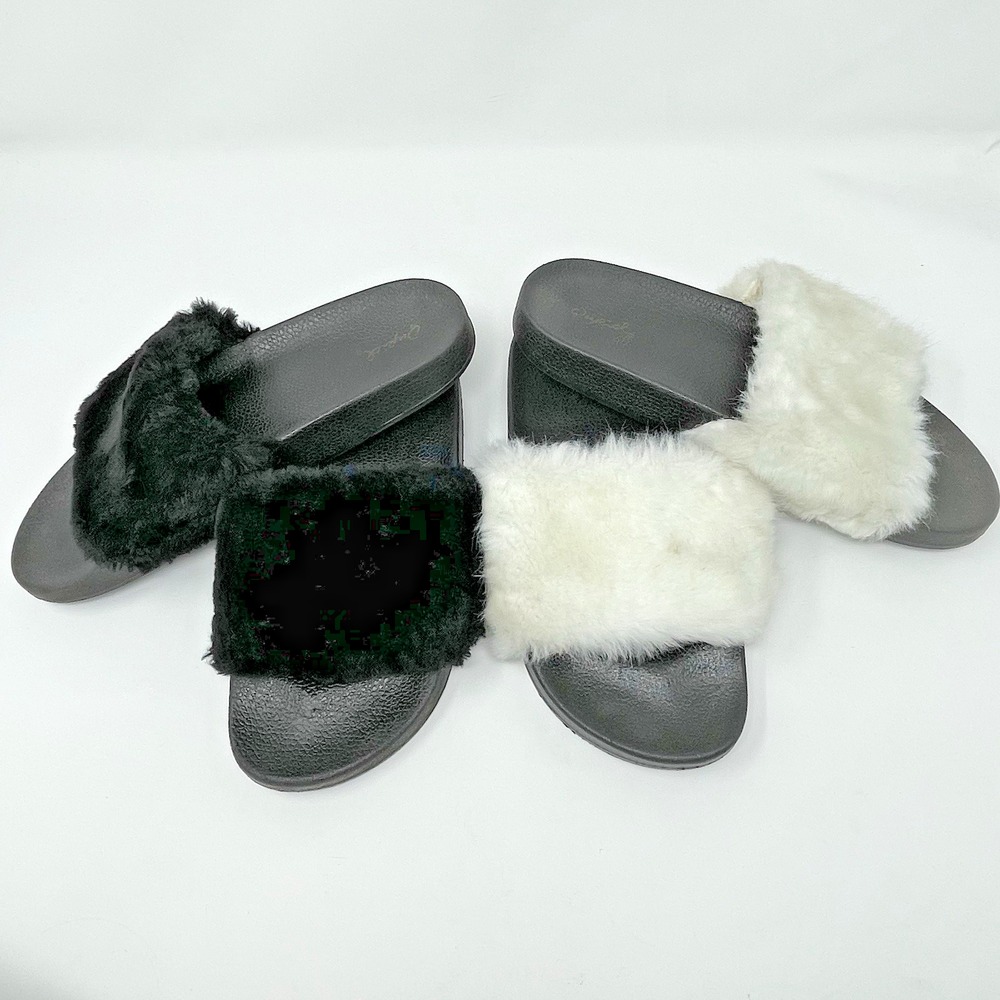 BOGO Womens Fuzzy Slippers Slides‎ Flip Flops Sandals Size 9 Black White